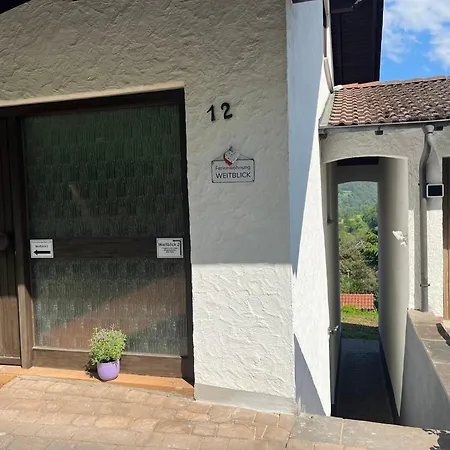 Apartman Weitblick 2 *